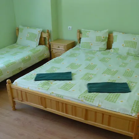 къща ариранг Къща за гости